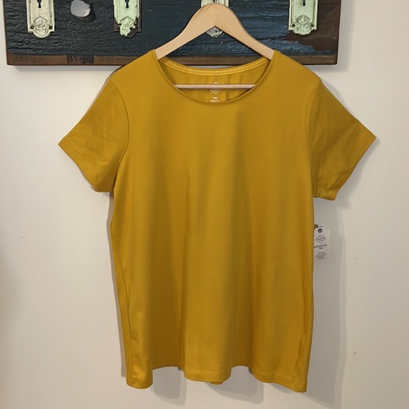 2/$18 St. John’s Bay Medieval Gold Essential Tee Size XXL - Picture 3 of 8